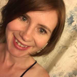 Meet your Posher, Elena